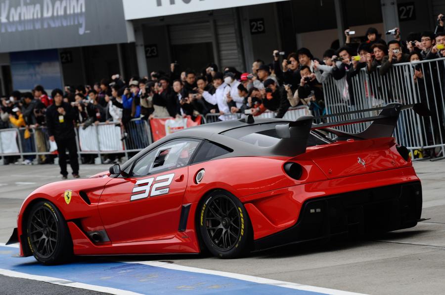  Ferrari 599XX Evoluzione 2012 года  (фото 6 из 50)